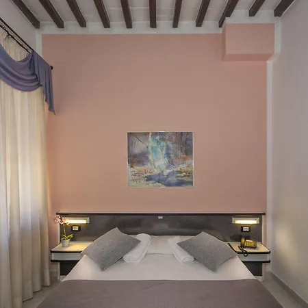 Hotel Amalfitana Pisa